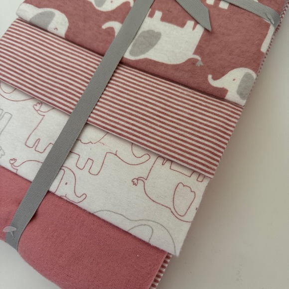 NEW Carter’s 4-pack Receiving Blankets Baby Gift Elephants Stripes and Solid - Picture 6 of 6